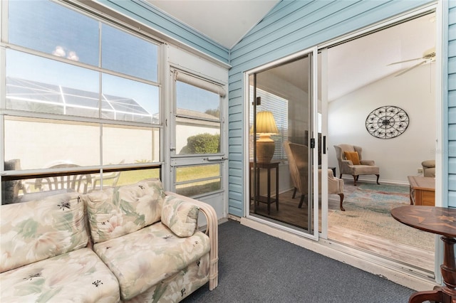 sunroom with lofted ceiling