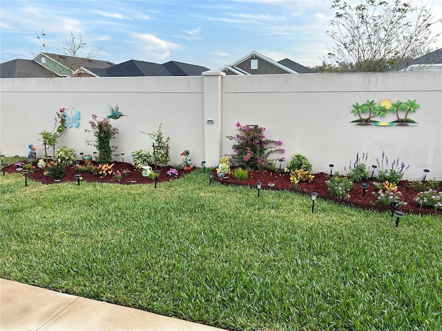 6576 Merrill Ln, The Villages, FL 34762 - view of yard with fence
