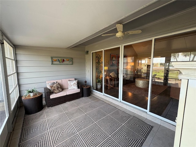 1152 Villa Ln Unit 104, Apopka, FL 32712 - unfurnished sunroom featuring ceiling fan