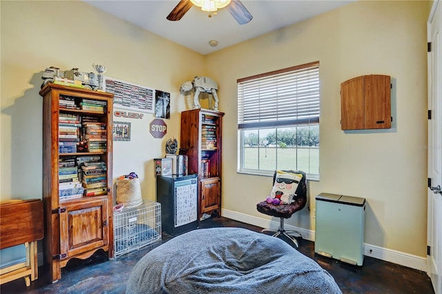 bedroom featuring ceiling fan