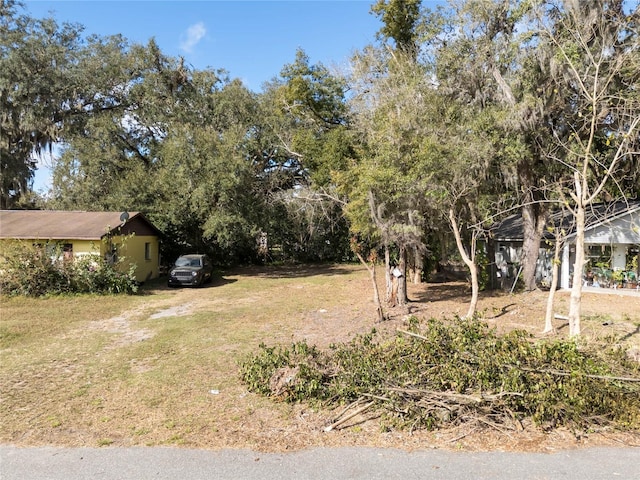 Listing photo 2 for 1109 Stinson St, Leesburg FL 34748