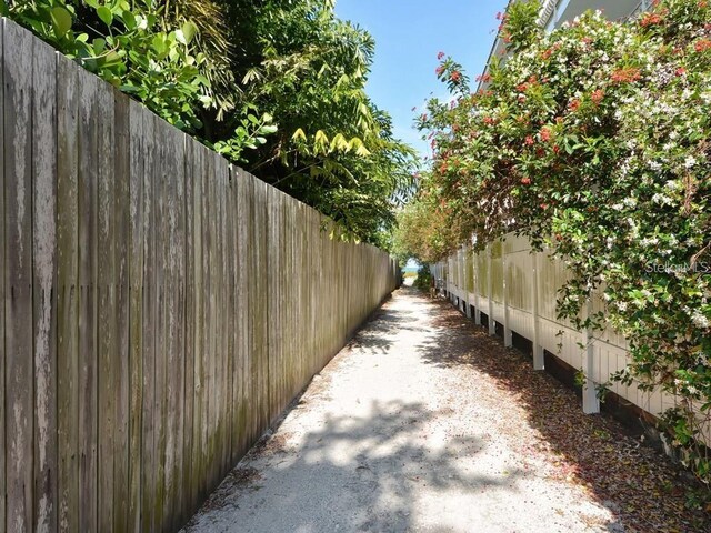 933 Harbor Dr S, Venice, FL 34285 - view of street