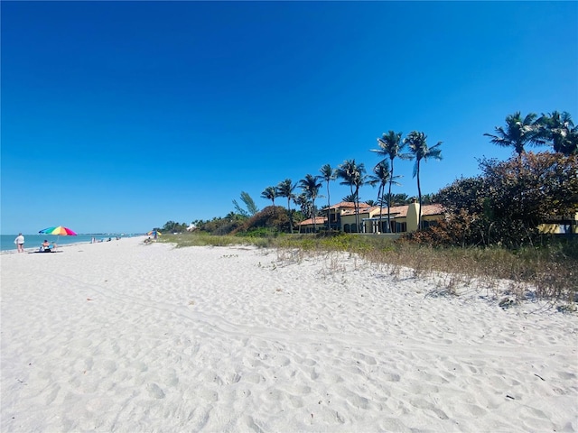 933 Harbor Dr S, Venice, FL 34285 - view of yard with view of water and beach