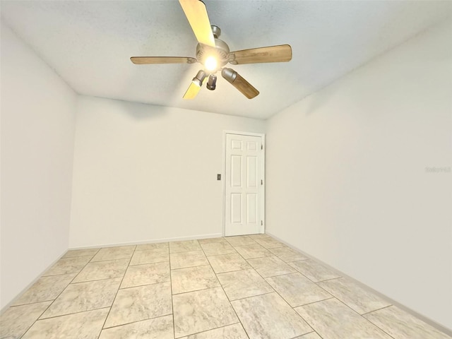 empty room with ceiling fan