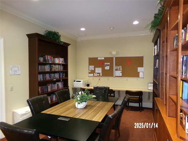 10173 Julia Isles Ave, Oxford, FL 34484 - dining area with recessed lighting, crown molding, baseboards, and dark colored carpet