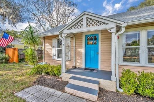 property entrance featuring fence