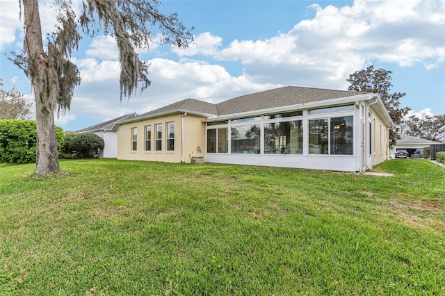 5135 Aurora Dr, Leesburg, FL 34748 - rear view of house featuring a lawn