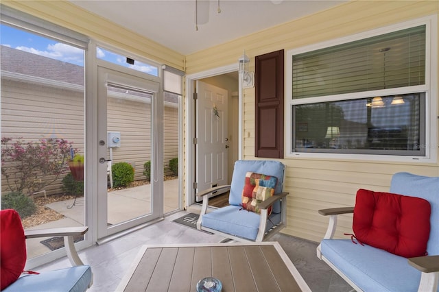 620 Vagabond St, The Villages, FL 32163 - sunroom / solarium featuring a ceiling fan