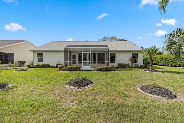 25274 Lost Oak Cir, Leesburg, FL 34748 - rear view of property featuring a lanai and a lawn