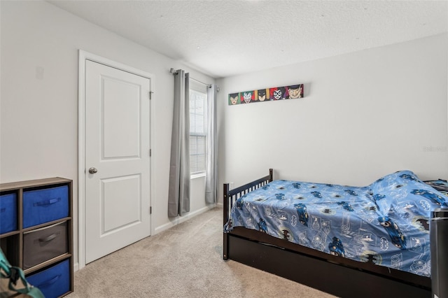 255 Blueberry Ln, Davenport, FL 33837 - carpeted bedroom featuring a textured ceiling