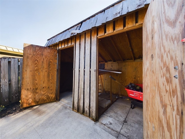 view of outdoor structure featuring an outdoor structure