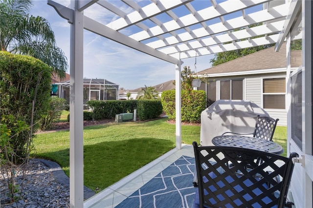 view of patio featuring a pergola