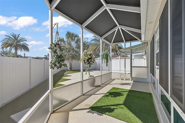 view of sunroom / solarium