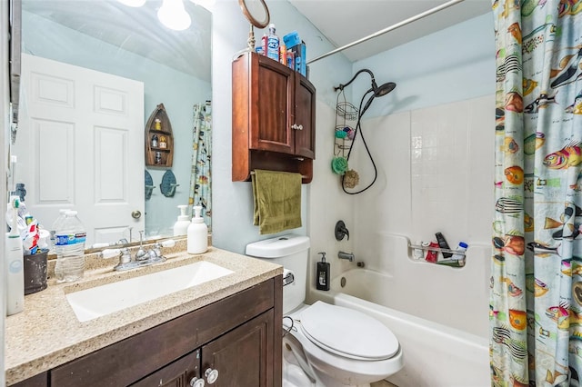 full bathroom featuring toilet, shower / tub combo with curtain, and vanity