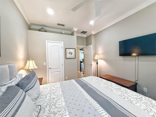 bedroom featuring ornamental molding, recessed lighting, visible vents, and a ceiling fan