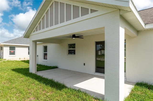 13334 SW 107th St, Dunnellon, FL 34432 - view of patio with ceiling fan