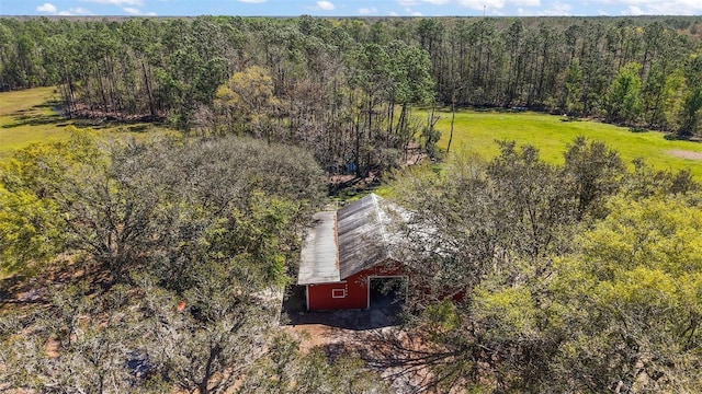 bird's eye view with a view of trees