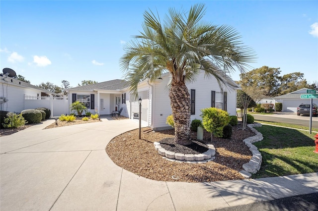 view of front of home featuring driveway