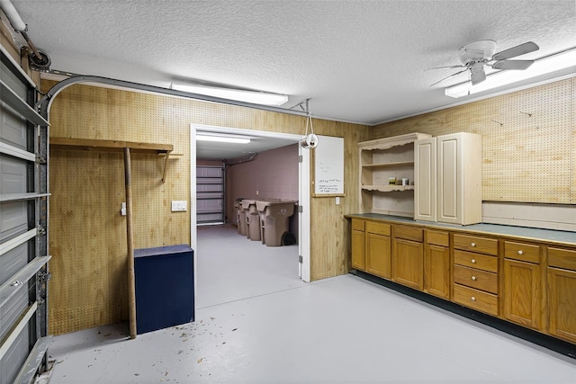 16017 Harbar Oaks Dr, Montverde, FL 34756 - garage featuring a ceiling fan
