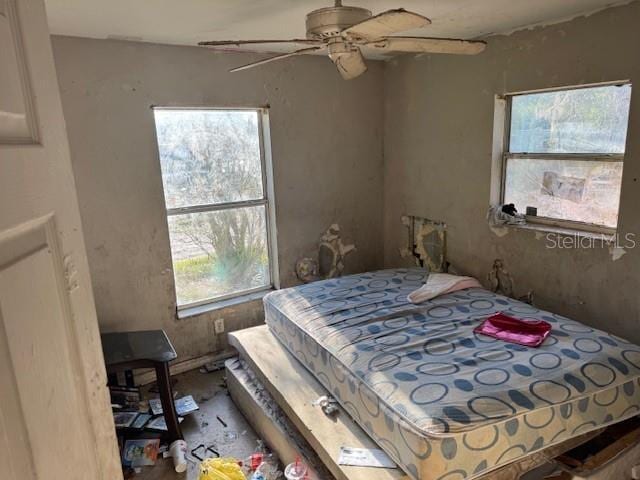 bedroom with a ceiling fan