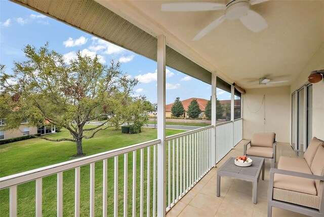 5359 Compass Pt, Oxford, FL 34484 - balcony featuring a ceiling fan
