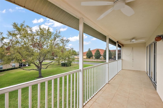 5359 Compass Pt, Oxford, FL 34484 - balcony with a ceiling fan