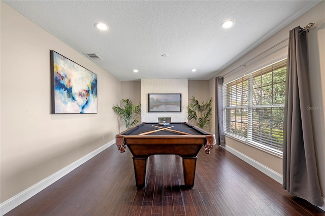 playroom with dark wood finished floors, billiards, baseboards, and a textured ceiling