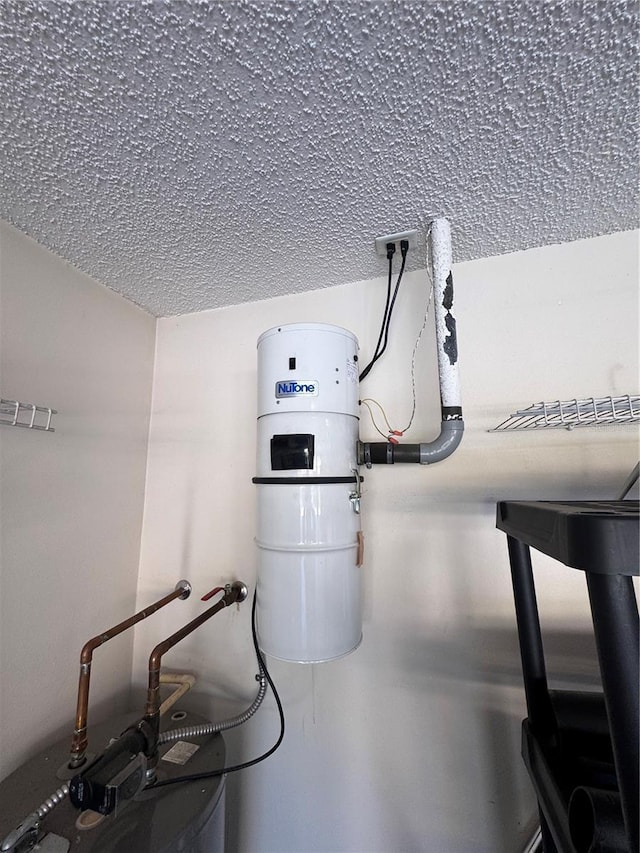 24614 Stillridge Ct, Leesburg, FL 34748 - details with a textured ceiling