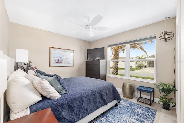 bedroom featuring a ceiling fan