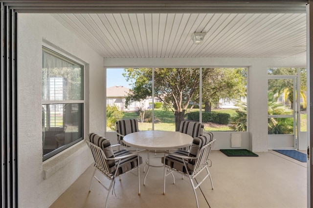 view of sunroom / solarium