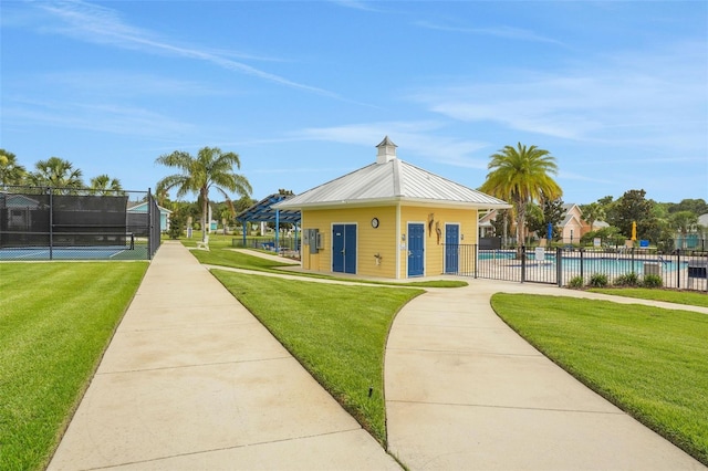 981 Fiesta Key Cir, Lady Lake, FL 32159 - view of community featuring a pool and a gazebo