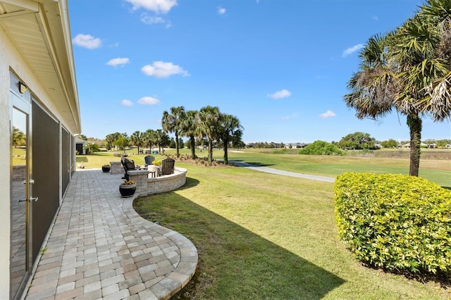 view of yard featuring a patio