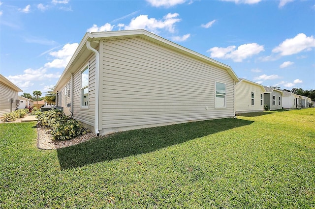3557 Cochran St, The Villages, FL 32163 - view of side of property featuring a yard