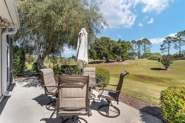 view of patio with outdoor dining space