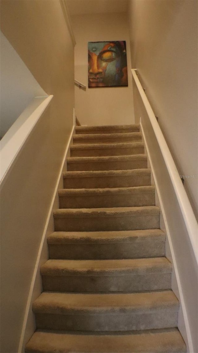 144 Primrose Dr, Davenport, FL 33837 - view of stairway