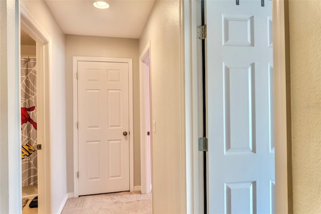 144 Primrose Dr, Davenport, FL 33837 - hall featuring baseboards