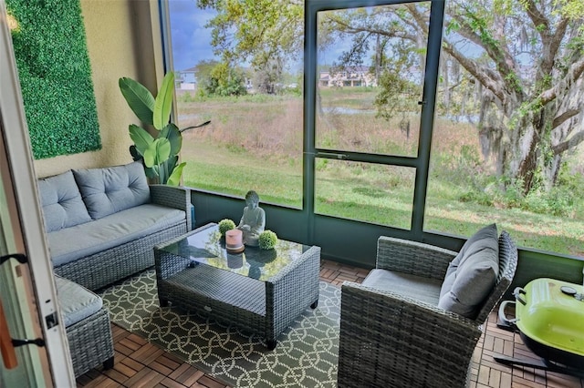 144 Primrose Dr, Davenport, FL 33837 - sunroom with outdoor lounge area