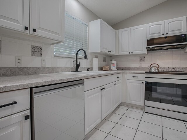 3360 Richmond Dr, The Villages, FL 32162 - photo 14