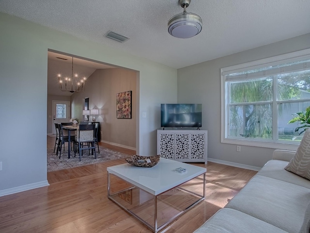 3360 Richmond Dr, The Villages, FL 32162 - photo 38