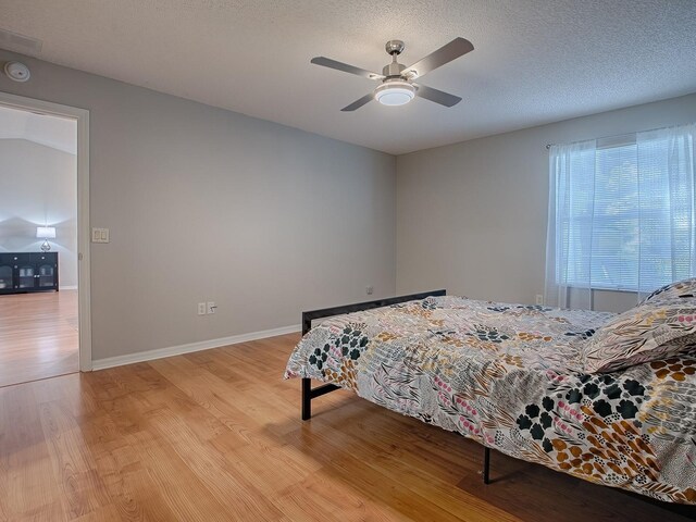 3360 Richmond Dr, The Villages, FL 32162 - photo 25
