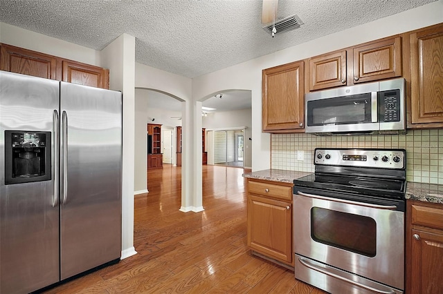 811 Harper Pl, Lady Lake, FL 32159 - photo 14