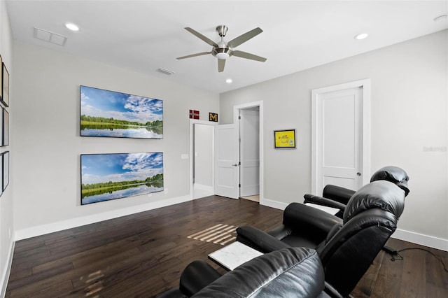 living area with visible vents, baseboards, wood finished floors, recessed lighting, and a ceiling fan