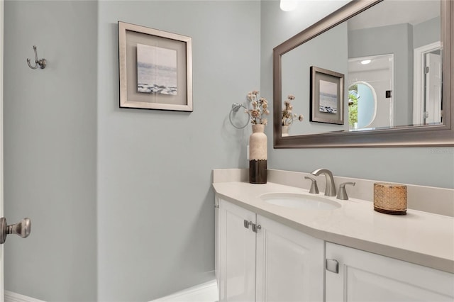 13112 Luntz Point Ln, Windermere, FL 34786 - bathroom with vanity