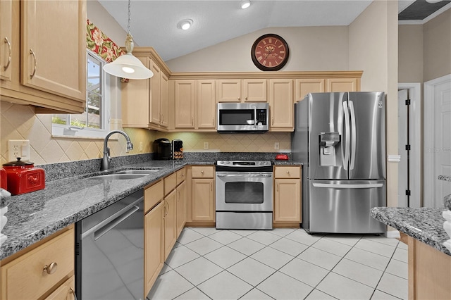 411 Loma Paseo Dr, The Villages, FL 32159 - photo 8