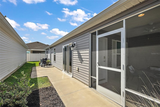 6248 Siverson Ter, The Villages, FL 32163 - view of patio with fence