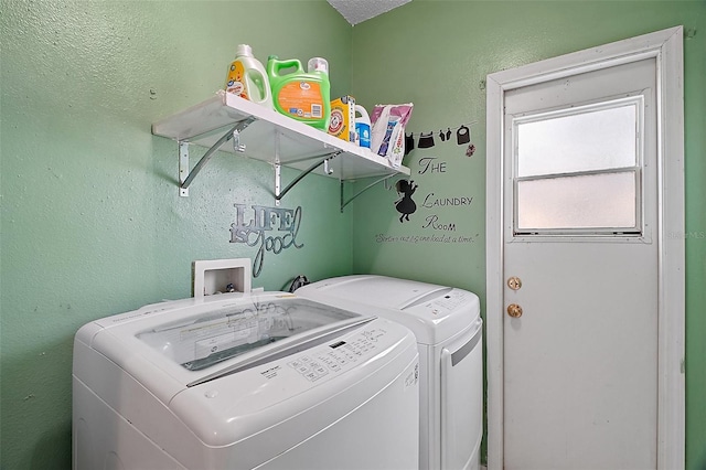 54 Andora Ct, Kissimmee, FL 34758 - laundry area with separate washer and dryer and laundry area
