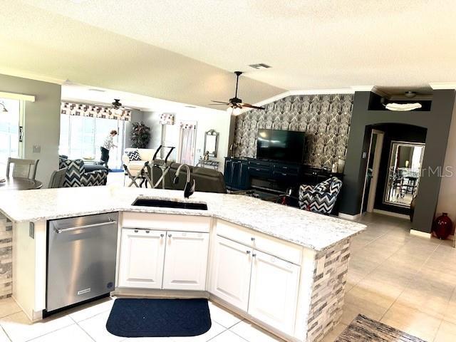 1875 Oxford Ln, The Villages, FL 32162 - photo 20