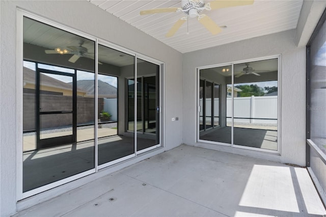 view of patio featuring a ceiling fan