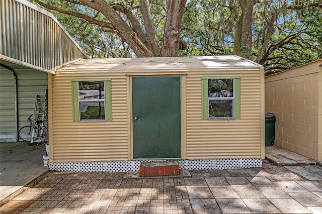 view of outbuilding