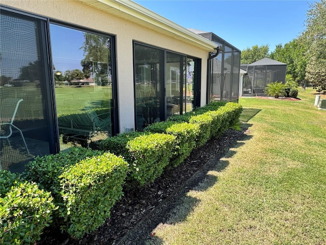 1985 Abordale Ln, The Villages, FL 32162 - view of yard featuring glass enclosure